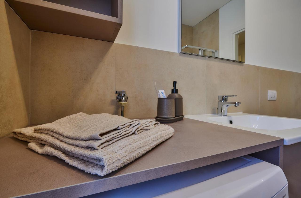 Lecco Lake Apartments Villa Liberty المظهر الخارجي الصورة